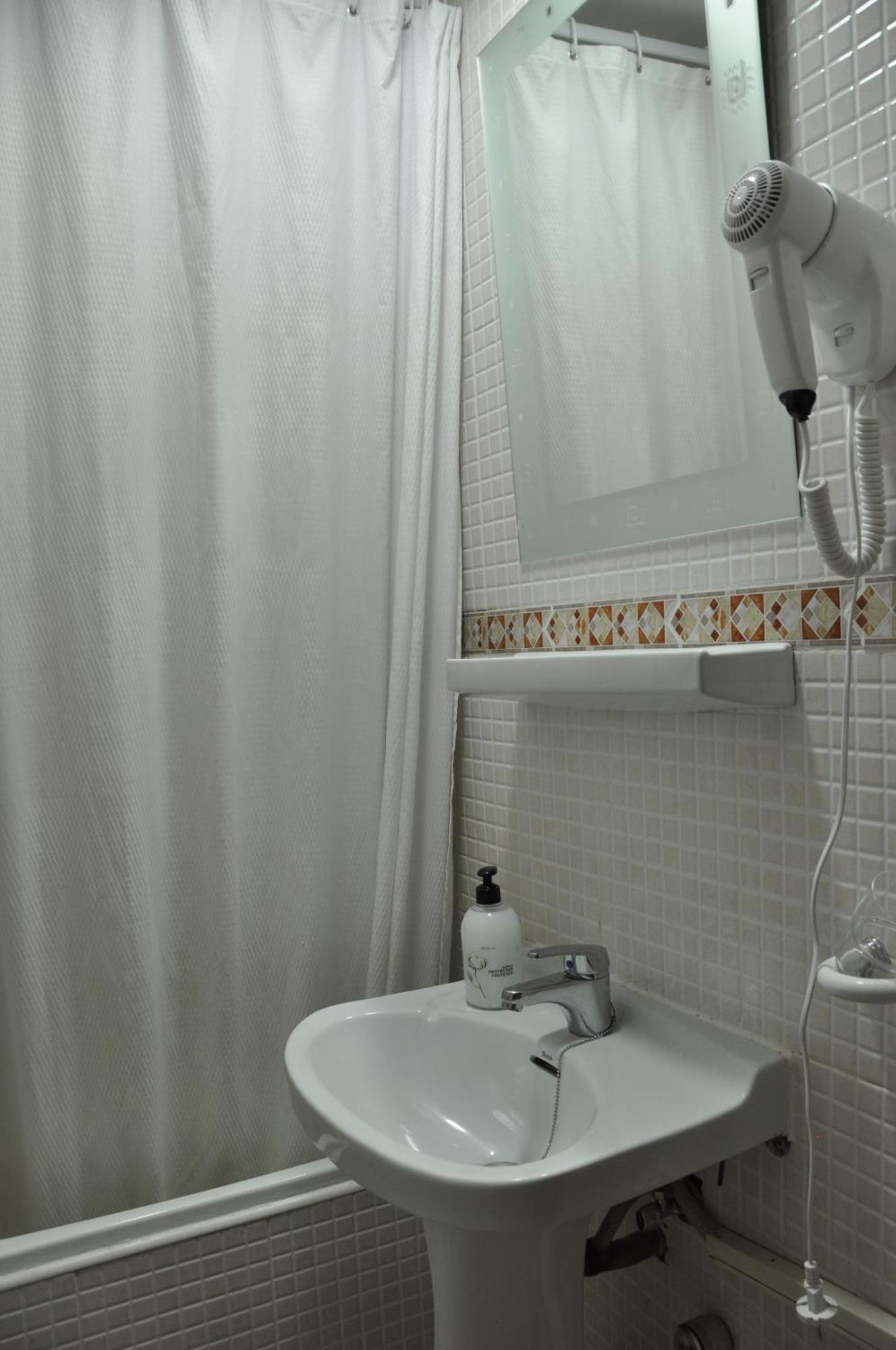 Hostal Ramon Y Cajal باياذوليد المظهر الخارجي الصورة