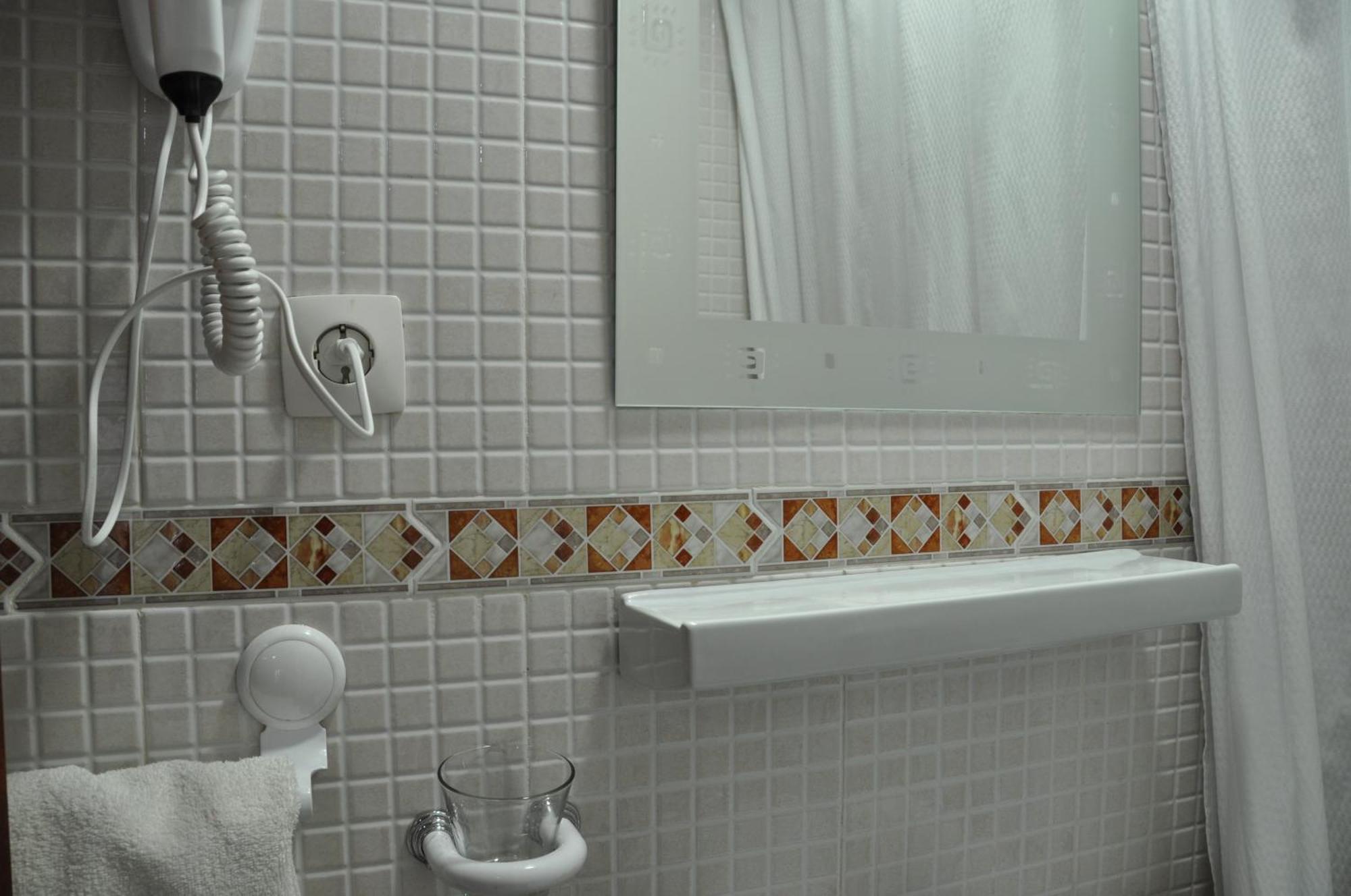 Hostal Ramon Y Cajal باياذوليد المظهر الخارجي الصورة