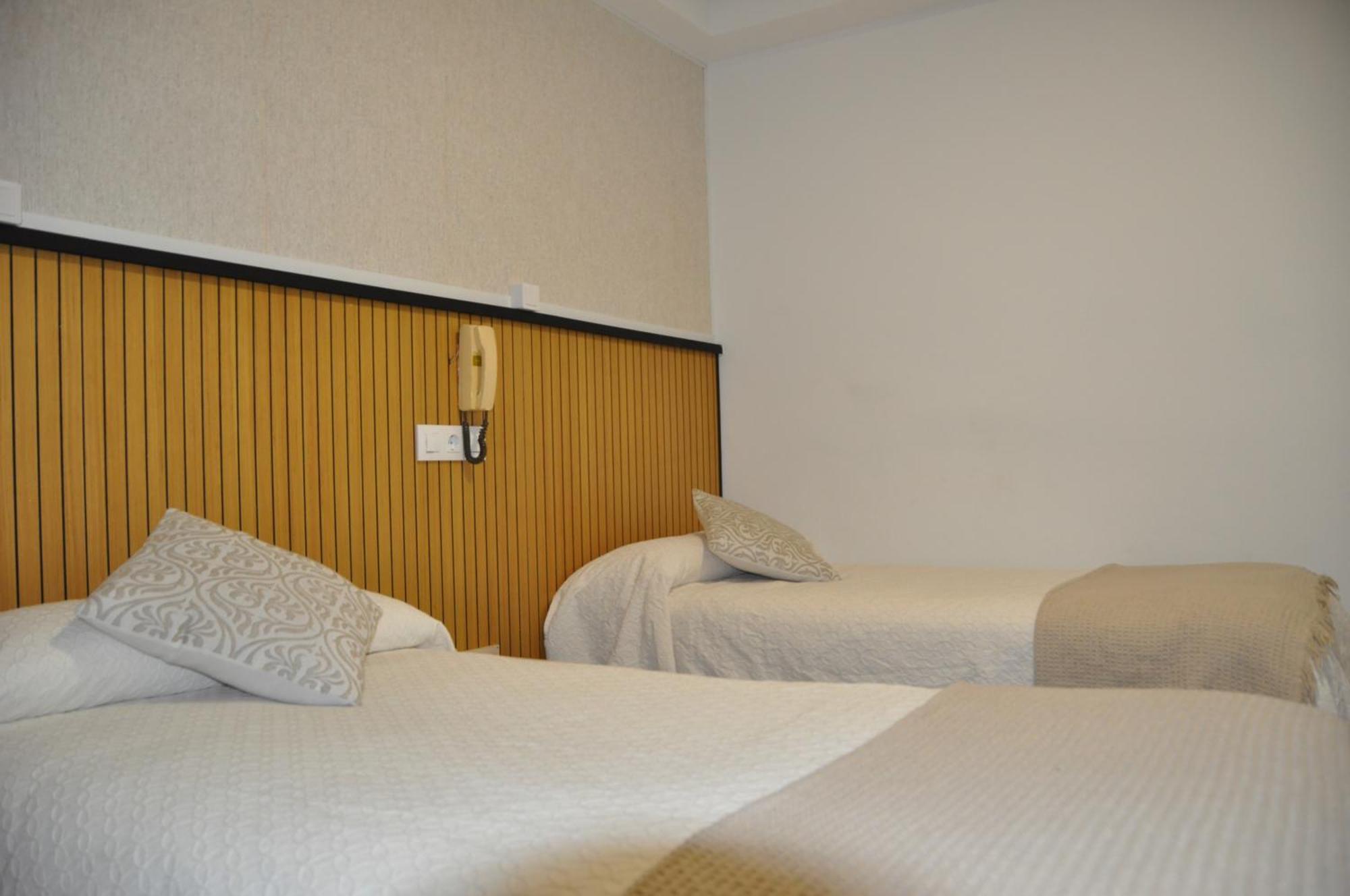 Hostal Ramon Y Cajal باياذوليد المظهر الخارجي الصورة