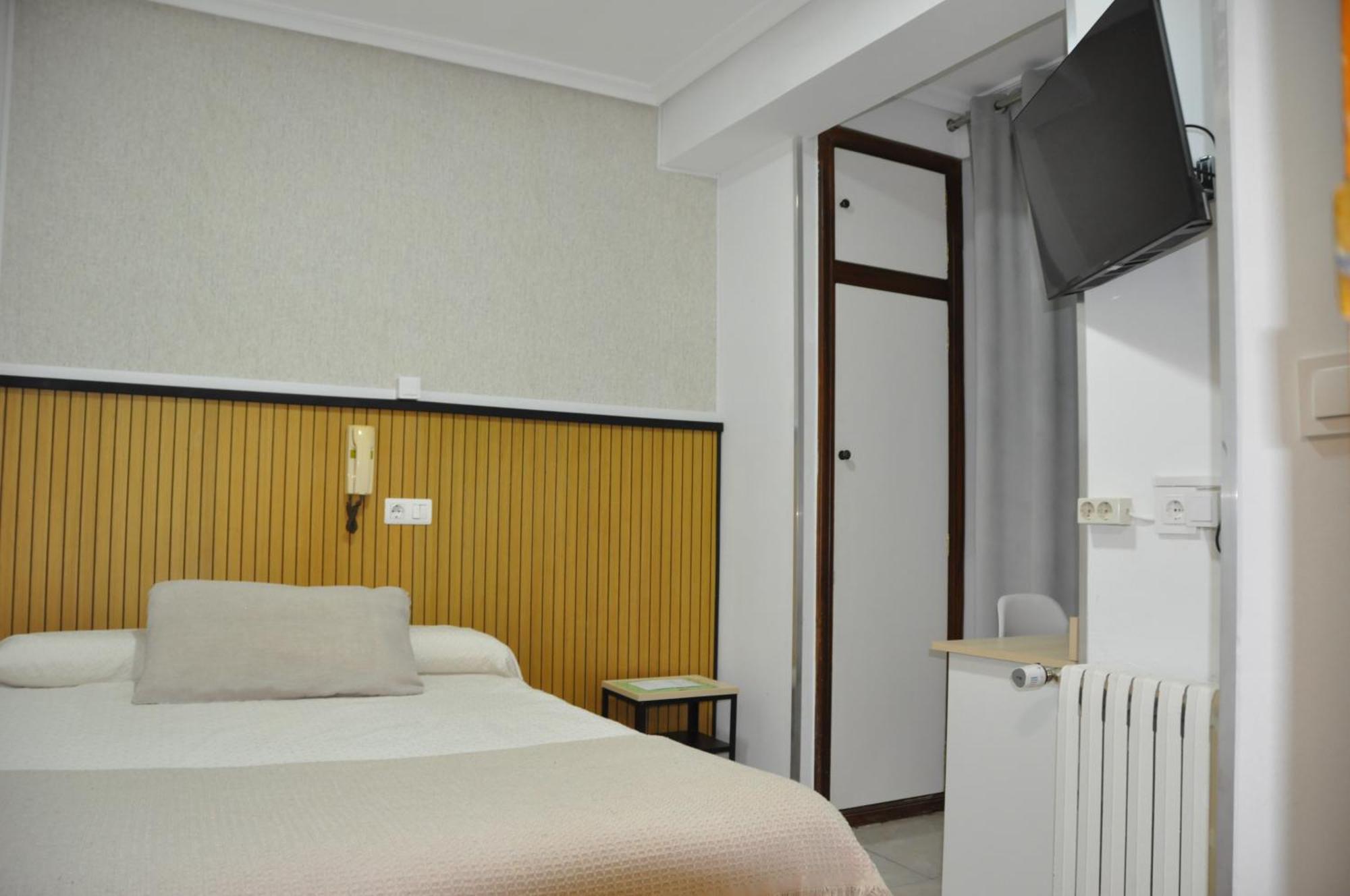 Hostal Ramon Y Cajal باياذوليد المظهر الخارجي الصورة