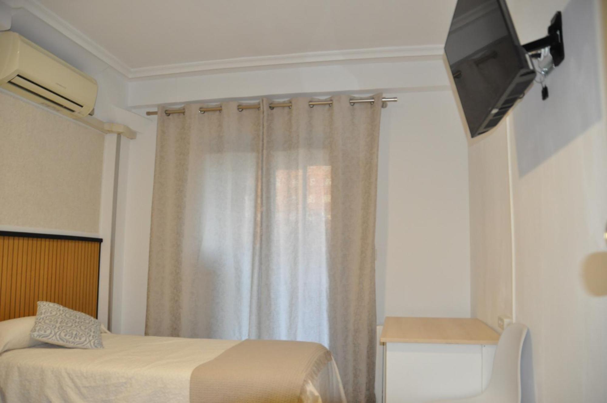 Hostal Ramon Y Cajal باياذوليد المظهر الخارجي الصورة