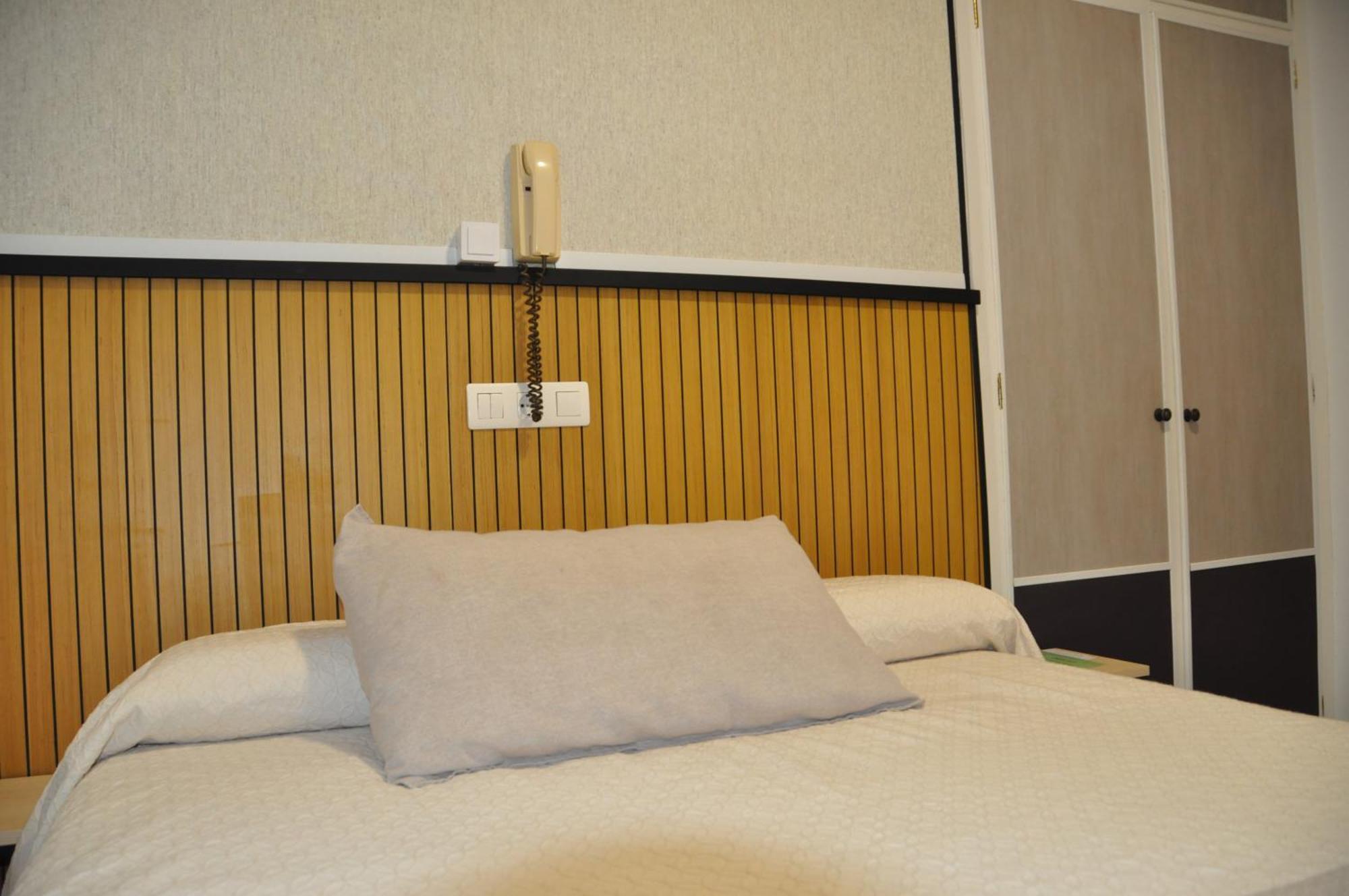 Hostal Ramon Y Cajal باياذوليد المظهر الخارجي الصورة